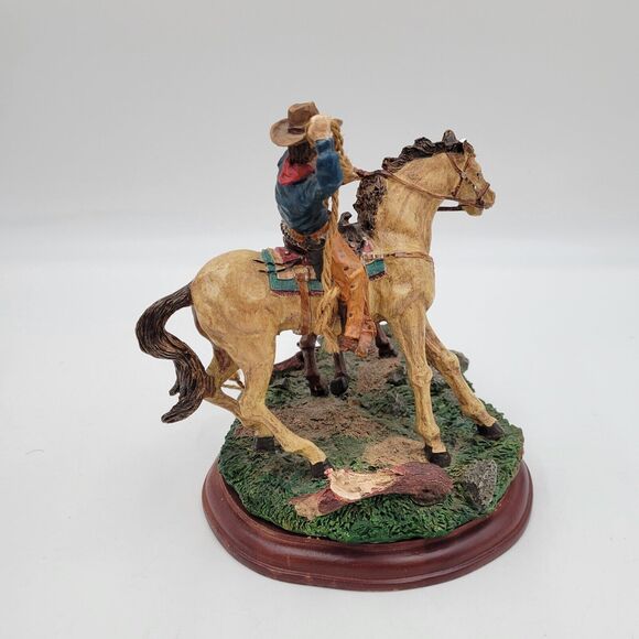 Russ Berrie Ceramic Figure on Base - Cowboy Trails Last Round-Up 14624 READ - Picture 7 of 16